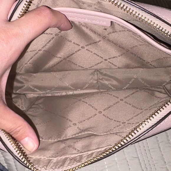 Michael Kors Blush Pink Shoulder Bag - Picture 3 of 6